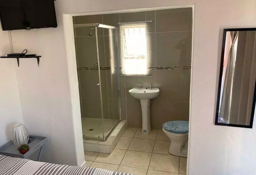 Aamiaismajoitus (B&B) Oteng Lifestyle Bnb