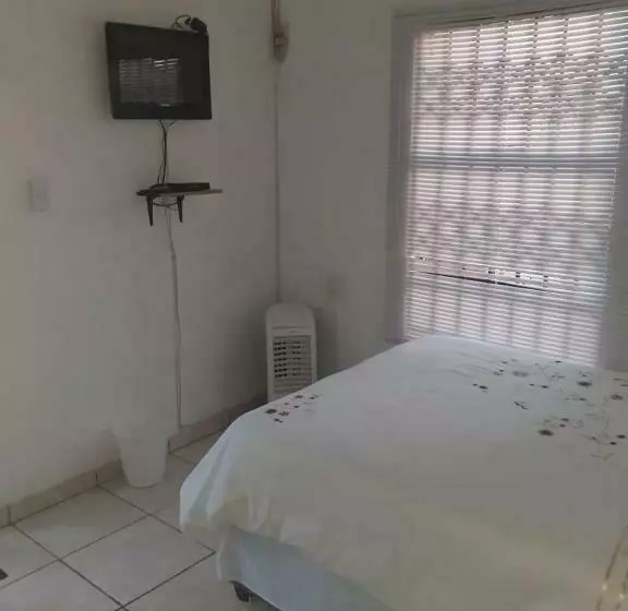 Aamiaismajoitus (B&B) Oteng Lifestyle Bnb