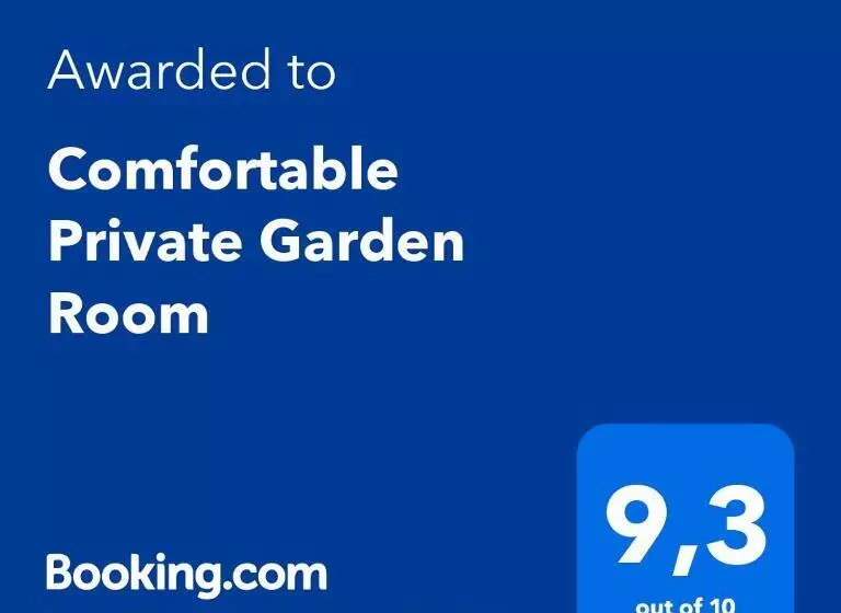 Aamiaismajoitus (B&B) Private Studio With Free Car Parking