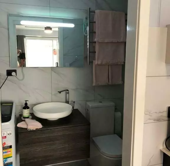 Majatalo Agapi On Cambridge