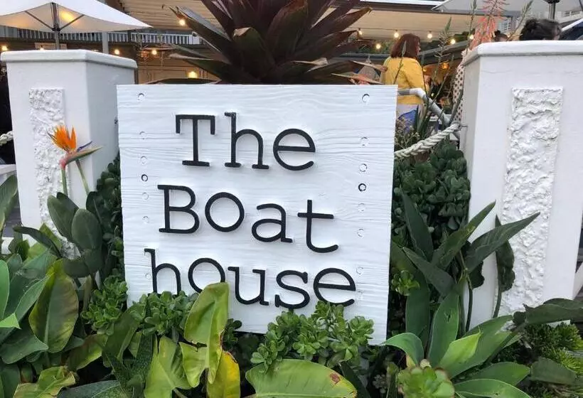 Majatalo Agapi On Cambridge