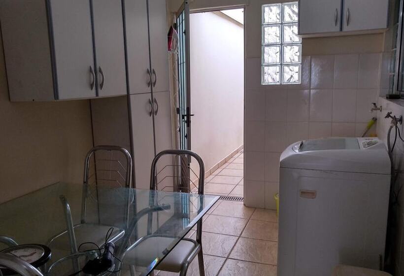 Пансион Casa 230 Pousada & Hostel