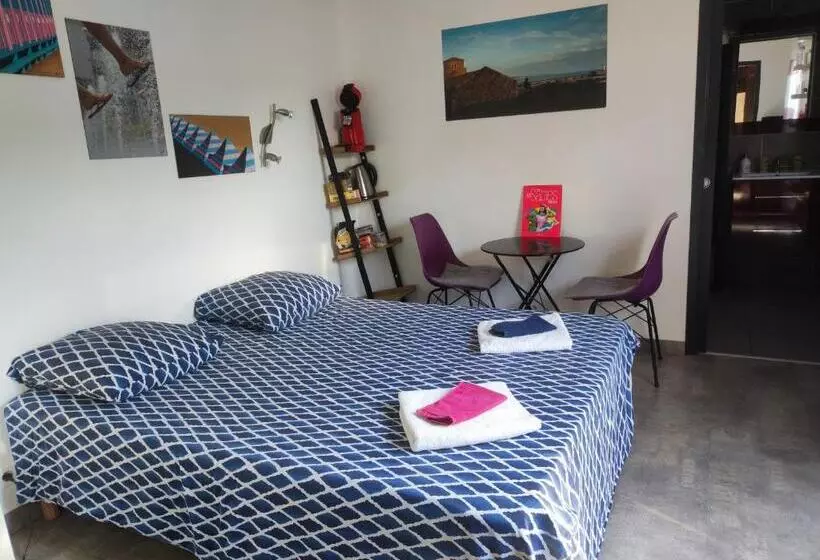 پانسیون Chambre Et Salle D Eau Dans Dépendance 20 M2, Vélos