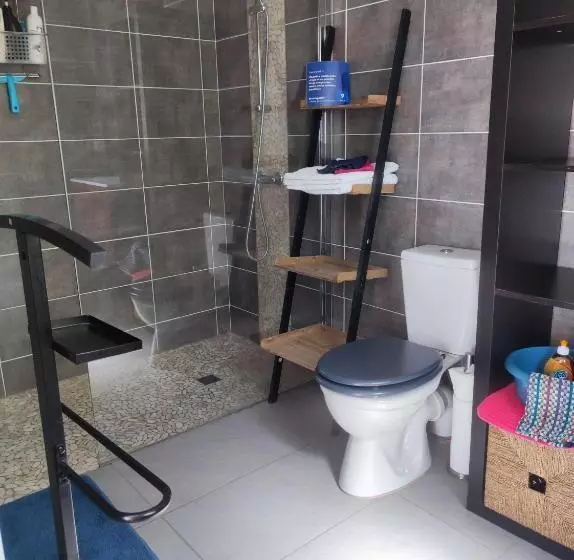 پانسیون Chambre Et Salle D Eau Dans Dépendance 20 M2, Vélos