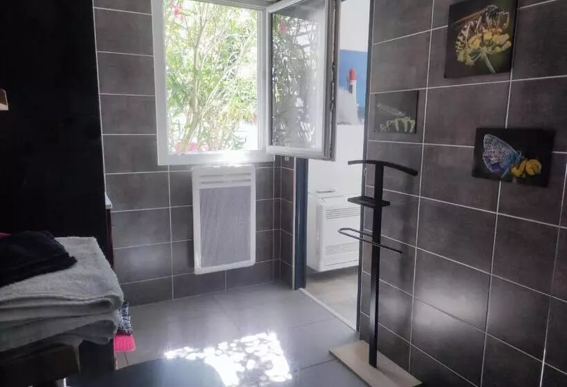 پانسیون Chambre Et Salle D Eau Dans Dépendance 20 M2, Vélos