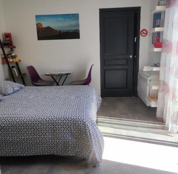 پانسیون Chambre Et Salle D Eau Dans Dépendance 20 M2, Vélos