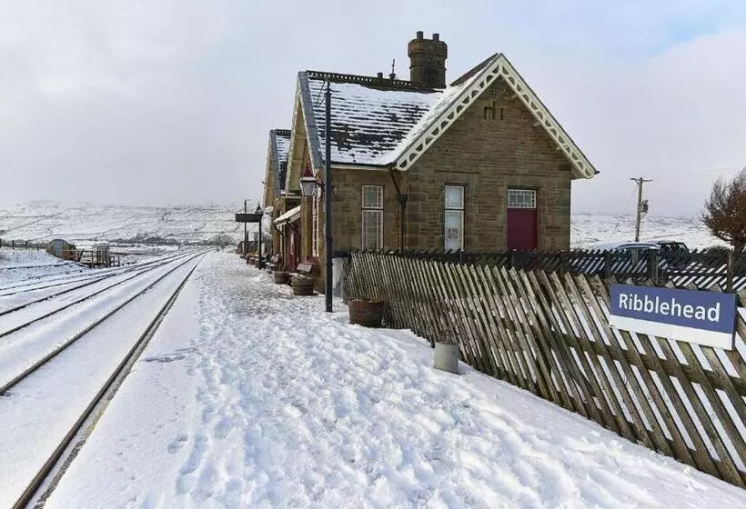 Majatalo Dalecote Barn Bed & Breakfast