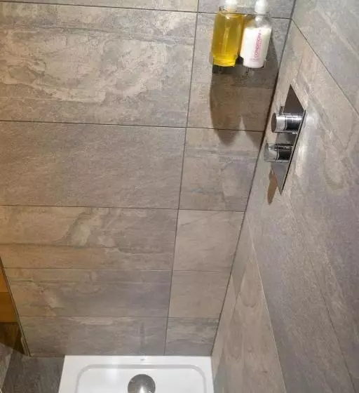 Majatalo Dalecote Barn Bed & Breakfast