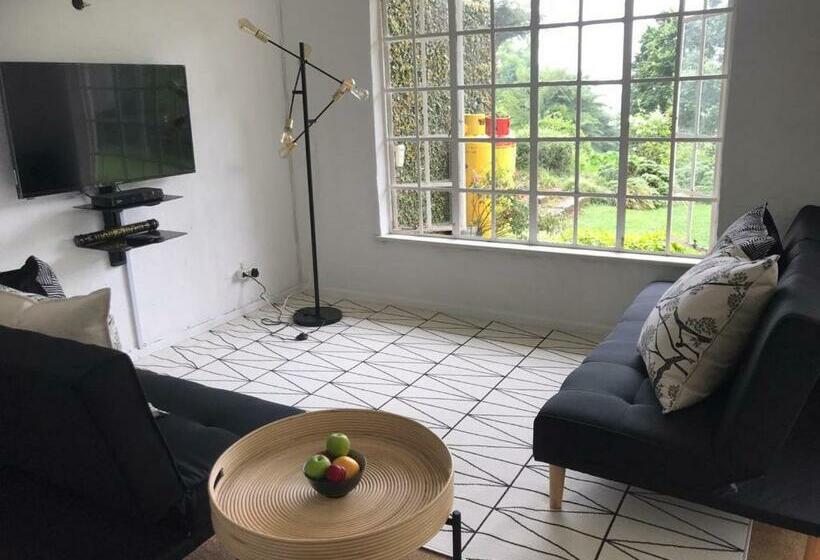 بنسيون Hilton Bella Vista