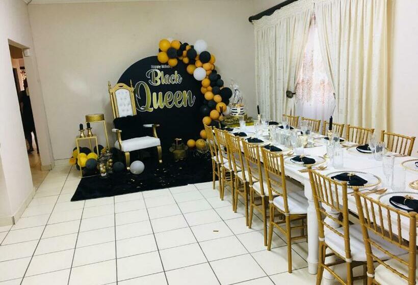 Majatalo Ikhutseng Guesthouse And Spa