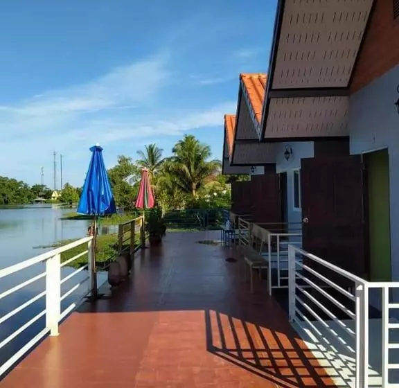 Majatalo Khum Thong Resort