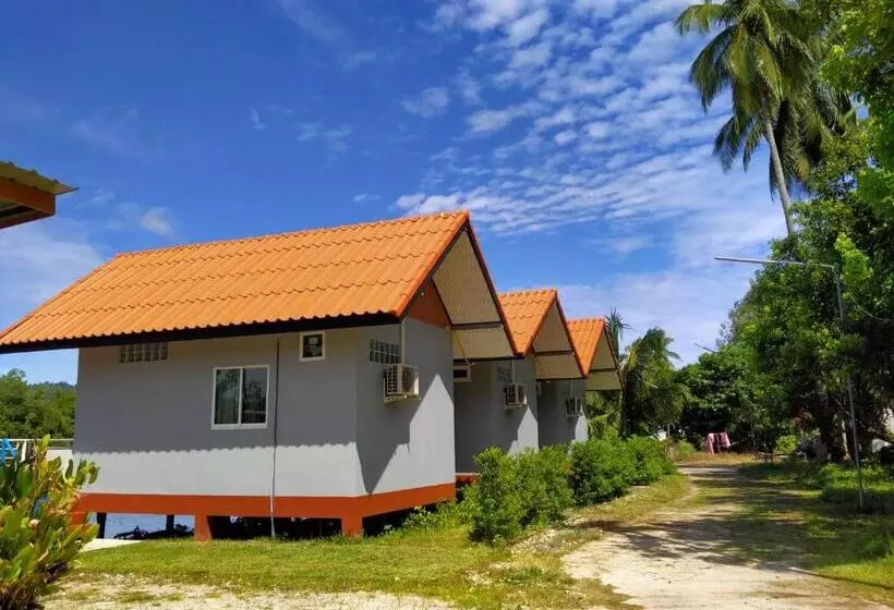 Majatalo Khum Thong Resort