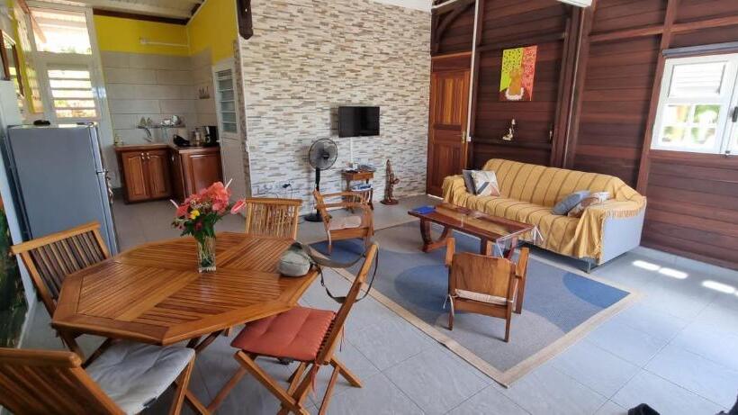 پانسیون Le Temps D Une île