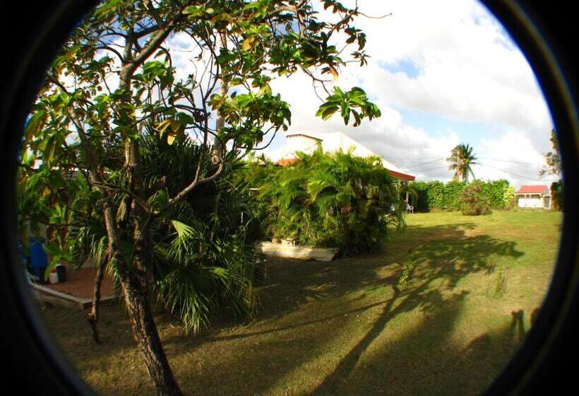 پانسیون Le Temps D Une île