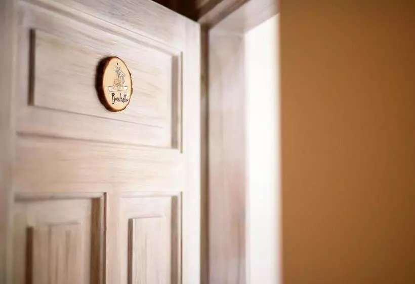 Aamiaismajoitus (B&B) Forese House