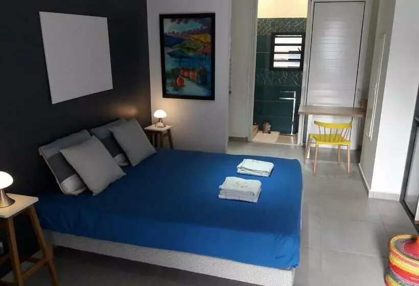 تختخواب و صبحانه Maison Tonga Piscine   Jacuzzi Confort