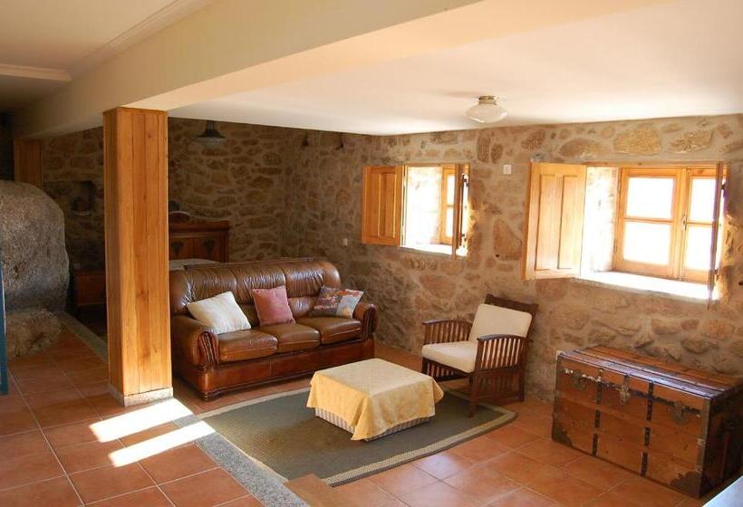 هتل Casa Da Carriça Serra Da Estrela