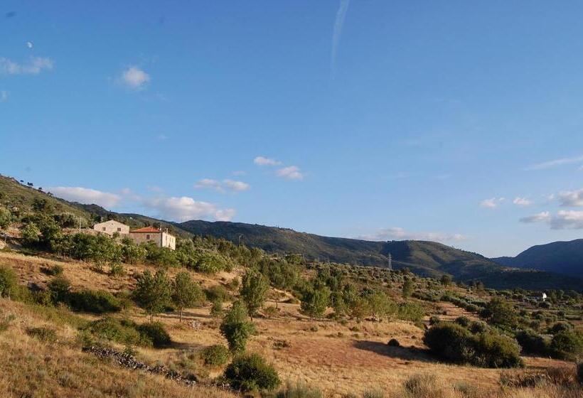 هتل Casa Da Carriça Serra Da Estrela