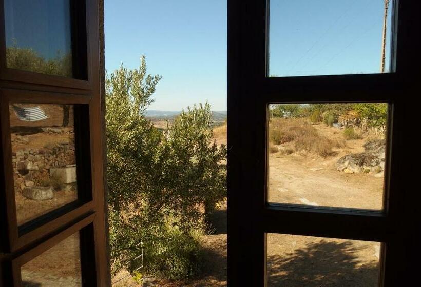 هتل Casa Da Carriça Serra Da Estrela