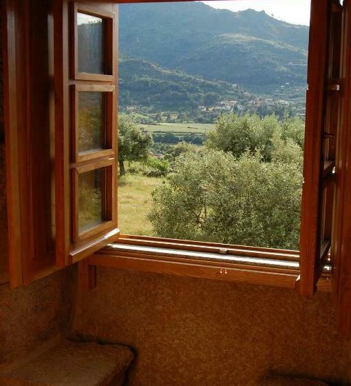 هتل Casa Da Carriça Serra Da Estrela