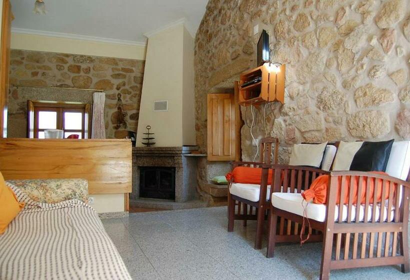 هتل Casa Da Carriça Serra Da Estrela