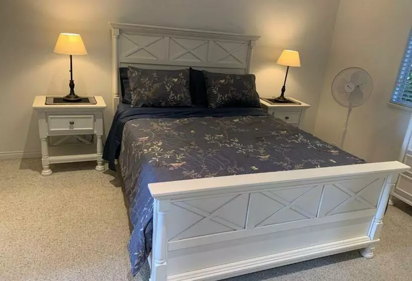 Majatalo Beautiful Modern Suite