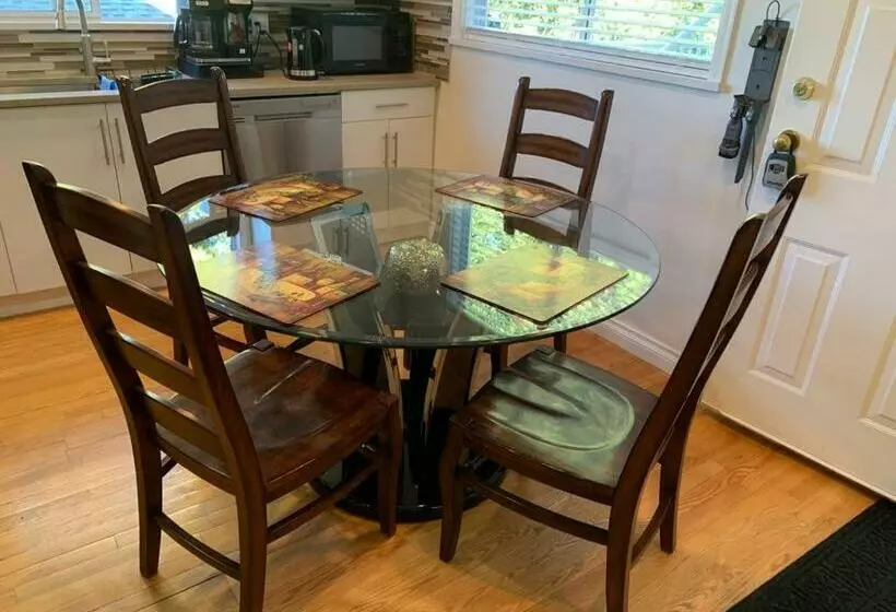 Majatalo Beautiful Modern Suite