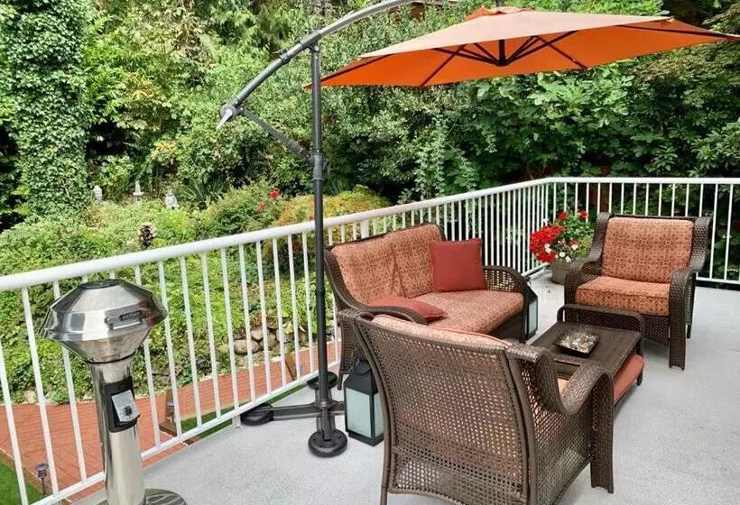 Majatalo Beautiful Modern Suite