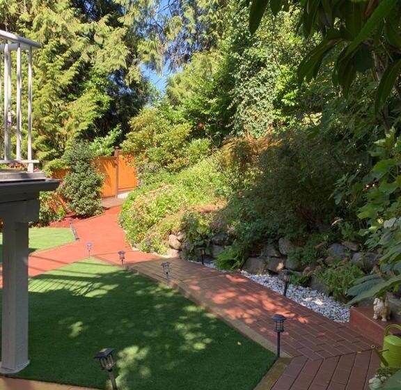 پانسیون Beautiful Modern Suite