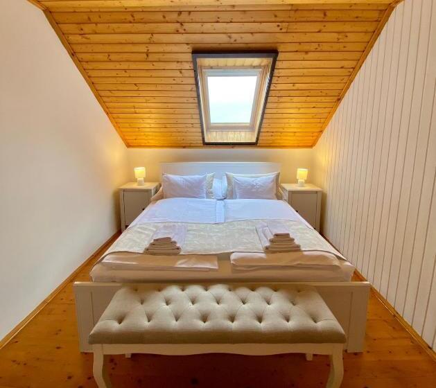 膳宿费 Borászporta  Présház