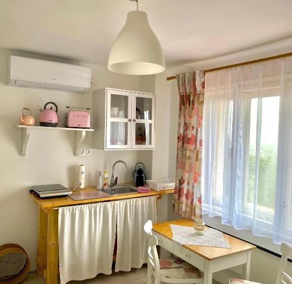 膳宿费 Borászporta  Présház