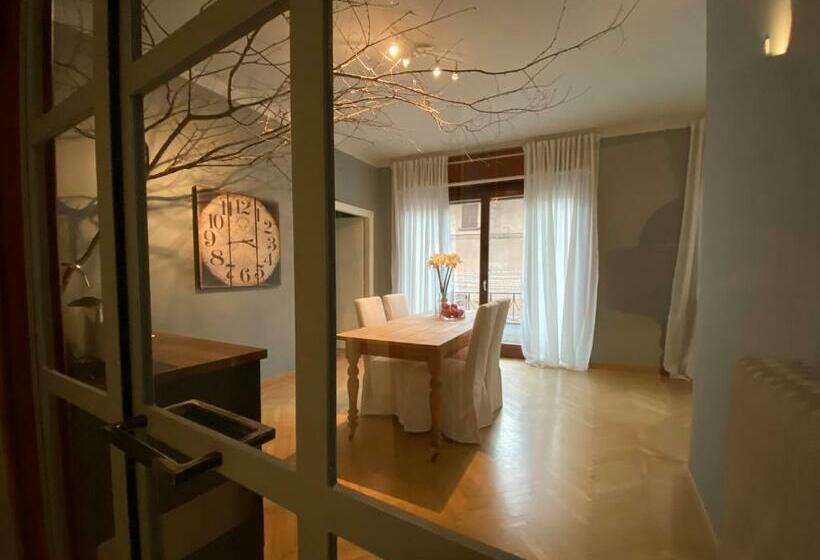 ペンション Momi