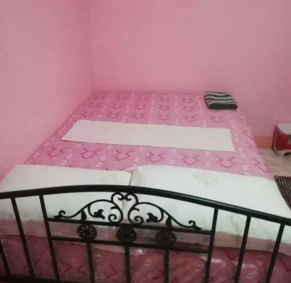 هاستل Ryj S Inn