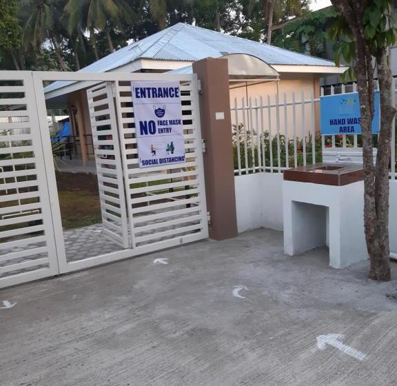 Albergue Veance Travellers Inn Pabuas Extension