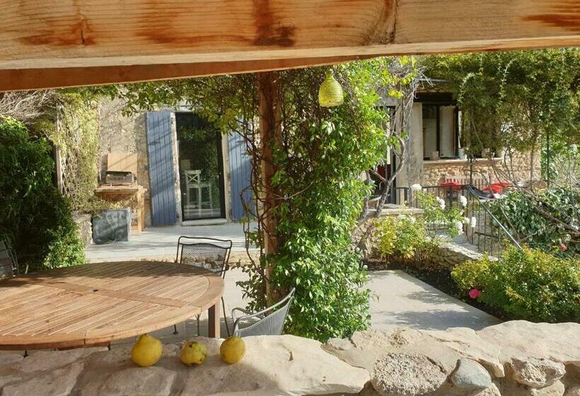 مبيت وإفطار Le Ptit Cottage