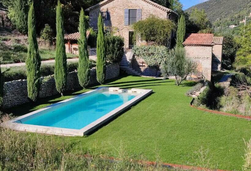 مبيت وإفطار Le Ptit Cottage