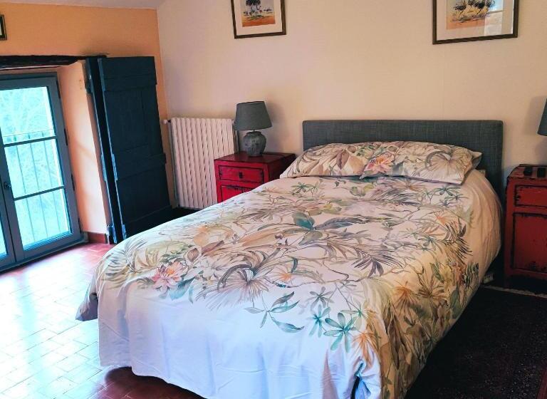 مبيت وإفطار Le Ptit Cottage