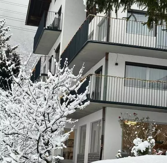 Aamiaismajoitus (B&B) Pension Alpina