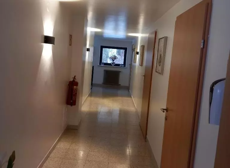 Aamiaismajoitus (B&B) Pension Alpina