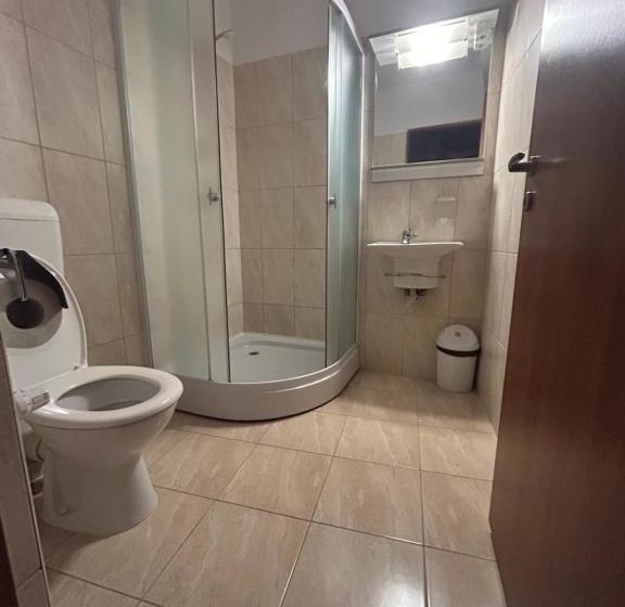 پانسیون Motel Al Capone