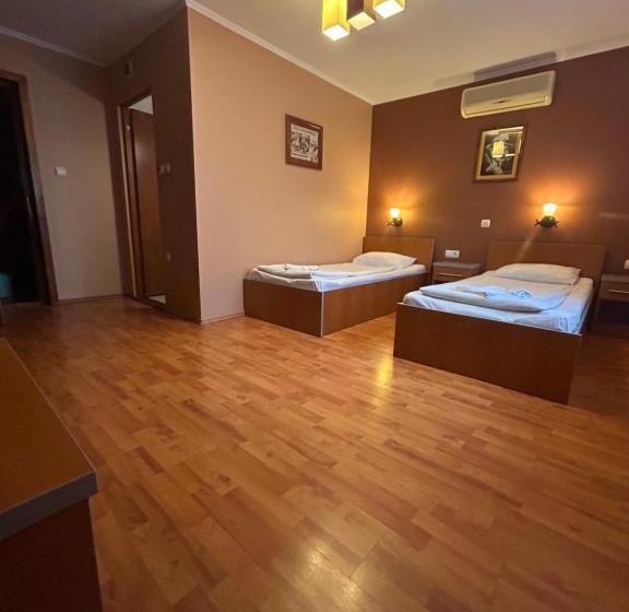 پانسیون Motel Al Capone