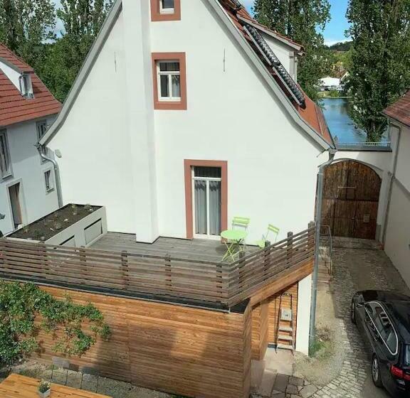 Pensão Maindrei Schlafen Am Fluss