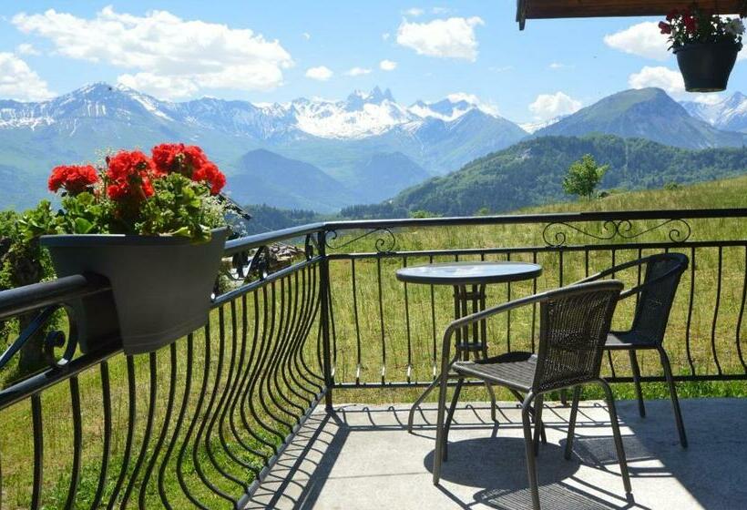 Bed and Breakfast Le Petit Chalet Leard