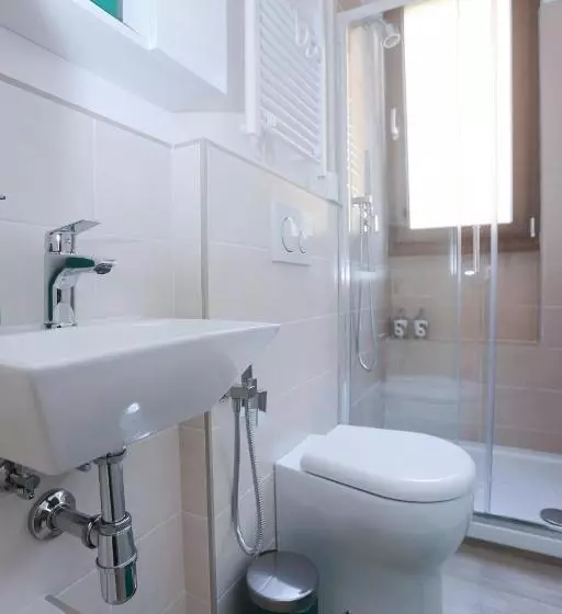 تختخواب و صبحانه Residenza Leone