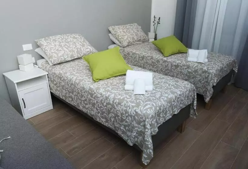 تختخواب و صبحانه Residenza Leone