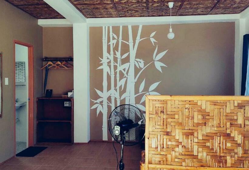 فندق Anahaw Seaside Inn