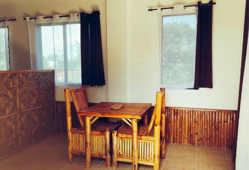 فندق Anahaw Seaside Inn