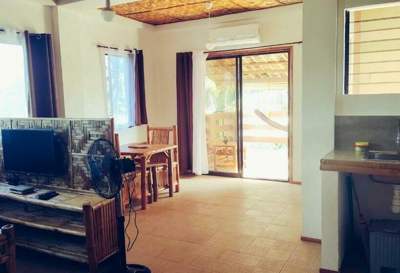 فندق Anahaw Seaside Inn