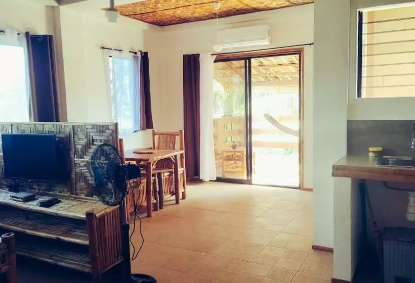 هتل Anahaw Seaside Inn