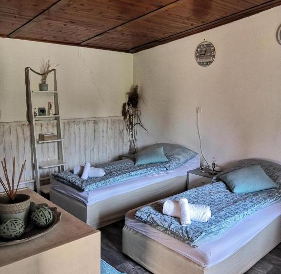 펜션 Mánfa Gyöngy Vendégház